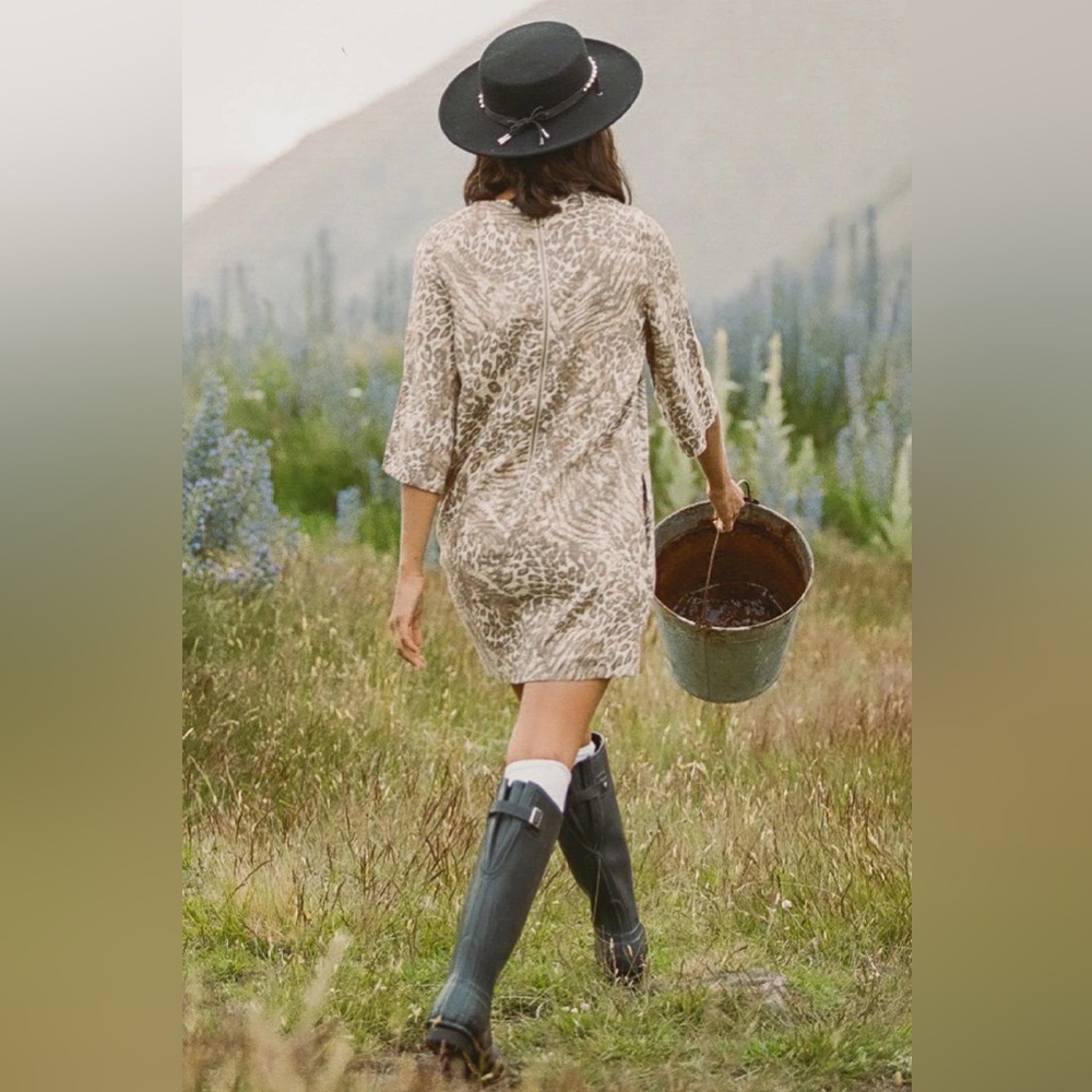 ADA Tunic Dress - Picture 2 of 6